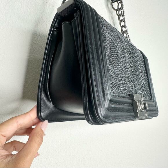 Snake Print Black Shoulder Bag - Picture 6 of 7